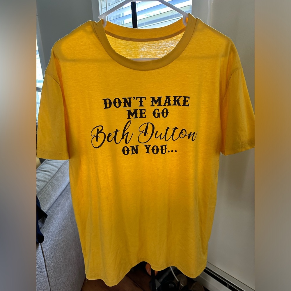 Beth Dutton tee